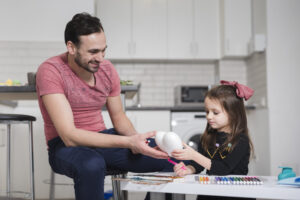 dad-celebrates-fathers-day-with-daughters